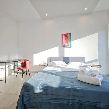 Dimora Re Umberto Apartment *