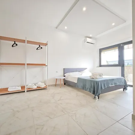 Dimora Re Umberto Apartment Bari